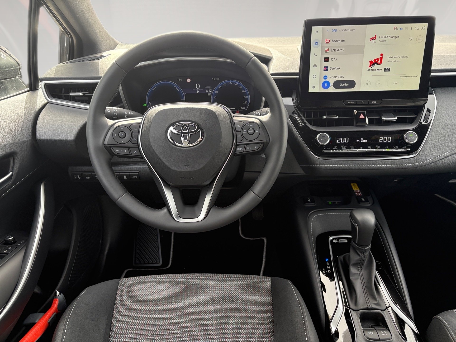 Foto 1 - Toyota Corolla Touring Sports 2.0 Hybrid TS Teamplayer mit Technik-P., marlingrau
