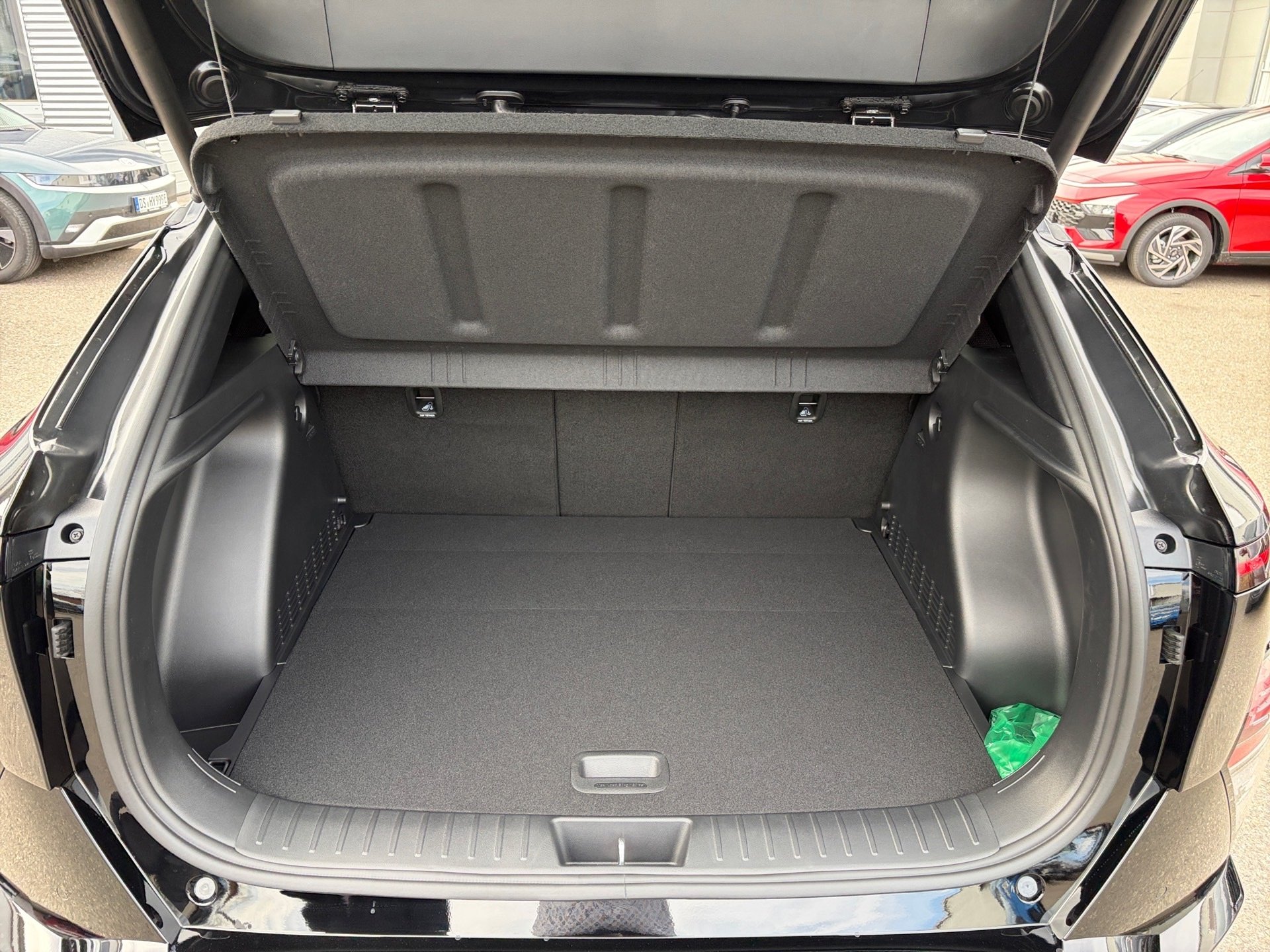 Foto 1 - KONA SX2 1.6L T-GDI N-Line mit Assistenz-Paket, Abyss Black