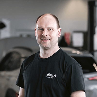 Alexander Dombrowski (Werkstattleiter & Kfz-Servicetechniker Hyundai & Toyota) - Autohaus Bach GmbH & Co. KG